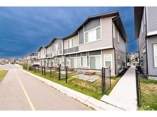 106-116 Saddlestone Heath Ne, Calgary, AB - Outdoor