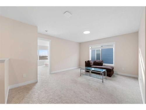 204 Cornerbrook Road, Calgary, AB - Indoor