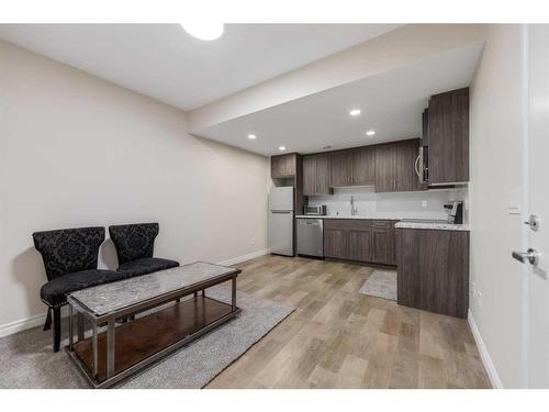 204 Cornerbrook Road, Calgary, AB - Indoor