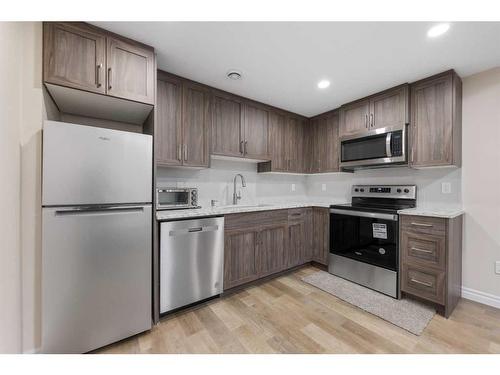 204 Cornerbrook Road, Calgary, AB - Indoor Photo Showing Kitchen