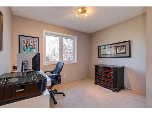 179 Mountain Park Drive Se, Calgary, AB - Indoor Photo Showing Office