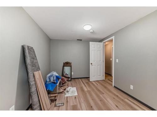 6731 Malvern Road Ne, Calgary, AB - Indoor Photo Showing Other Room