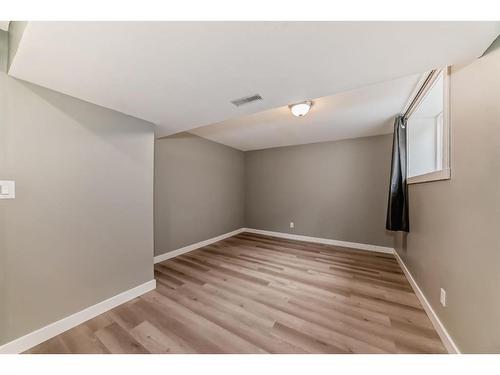 6731 Malvern Road Ne, Calgary, AB - Indoor Photo Showing Other Room