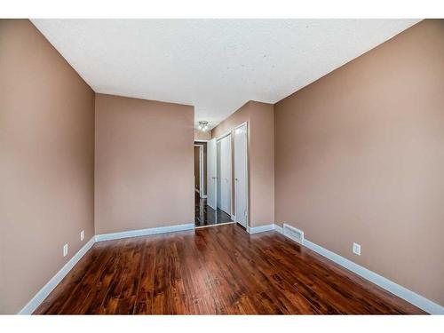 112 Falwood Crescent Ne, Calgary, AB - Indoor Photo Showing Other Room