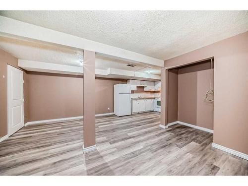 112 Falwood Crescent Ne, Calgary, AB - Indoor