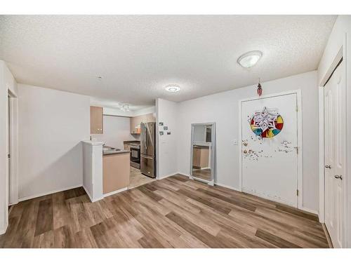 3204-16320 24 Street Sw, Calgary, AB - Indoor Photo Showing Kitchen