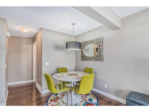 232 Pantego Lane Nw, Calgary, AB - Indoor Photo Showing Dining Room