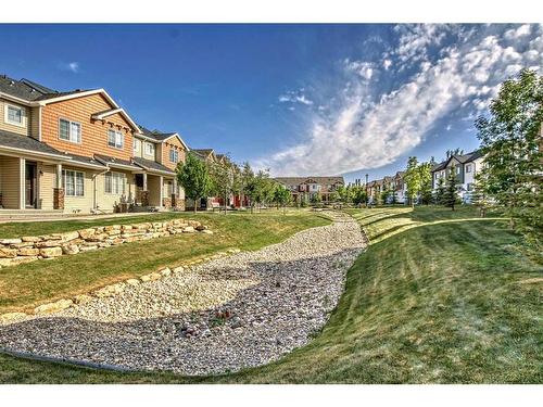 232 Pantego Lane Nw, Calgary, AB - Outdoor