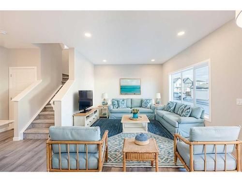 297 Homestead Crescent Ne, Calgary, AB - Indoor Photo Showing Living Room