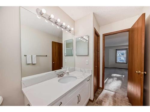 13 Arbour Cliff Close Nw, Calgary, AB - Indoor Photo Showing Bathroom