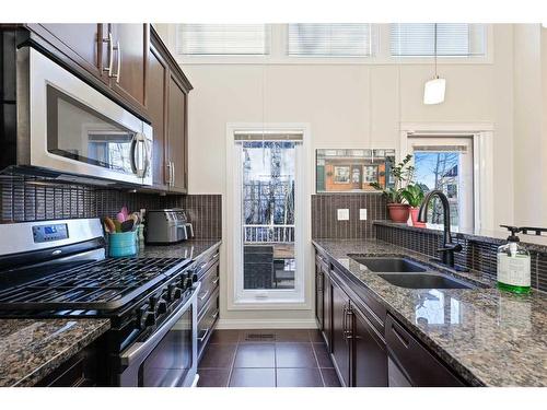 2405 Wentworth Villas Sw, Calgary, AB - Indoor Photo Showing Kitchen With Double Sink With Upgraded Kitchen