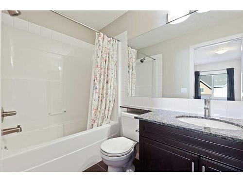 2405 Wentworth Villas Sw, Calgary, AB - Indoor Photo Showing Bathroom