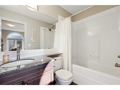 2405 Wentworth Villas Sw, Calgary, AB - Indoor Photo Showing Bathroom