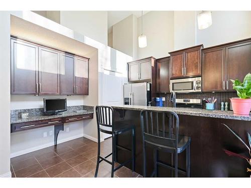 2405 Wentworth Villas Sw, Calgary, AB - Indoor Photo Showing Kitchen With Upgraded Kitchen