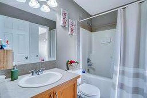 104-111 Tarawood Lane Ne, Calgary, AB - Indoor Photo Showing Bathroom