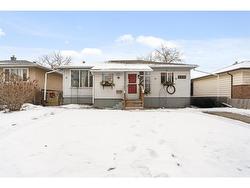 2216 41 Street SE Calgary, AB T2B 1C7