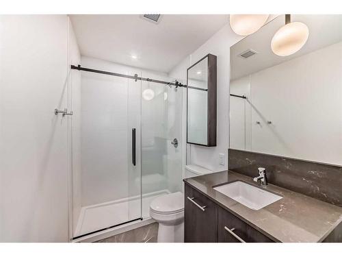 409-730 2Nd Avenue Sw, Calgary, AB - Indoor Photo Showing Bathroom