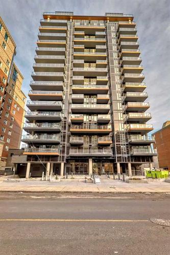 409-730 2Nd Avenue Sw, Calgary, AB - Outdoor With Balcony With Facade