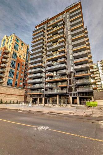 409-730 2Nd Avenue Sw, Calgary, AB - Outdoor With Balcony With Facade