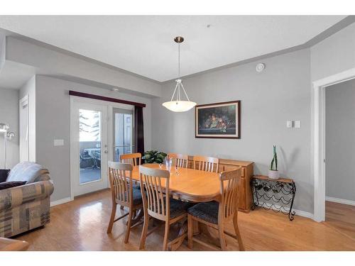 110-60 Sierra Morena Landing Sw, Calgary, AB - Indoor Photo Showing Dining Room