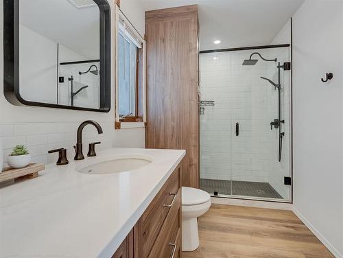 10 Crystalridge Way, Okotoks, AB - Indoor Photo Showing Bathroom