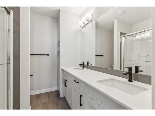 1203-200 Seton Circle Se, Calgary, AB - Indoor Photo Showing Bathroom