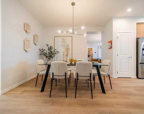 467 Tekarra Drive Nw, Calgary, AB - Indoor Photo Showing Dining Room