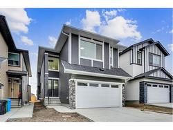 16 Saddlecrest Manor NE Calgary, AB T3J 2K3