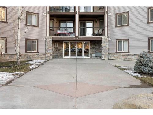 4120-60 Panatella Street Nw, Calgary, AB - Outdoor With Facade