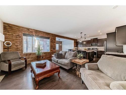 866 Auburn Bay Boulevard Se, Calgary, AB - Indoor Photo Showing Living Room