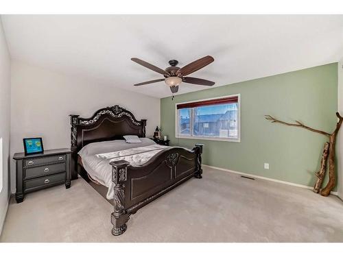 866 Auburn Bay Boulevard Se, Calgary, AB - Indoor Photo Showing Bedroom