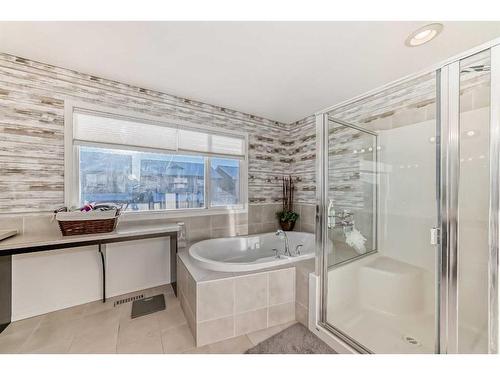 866 Auburn Bay Boulevard Se, Calgary, AB - Indoor Photo Showing Bathroom