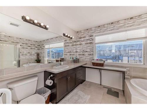 866 Auburn Bay Boulevard Se, Calgary, AB - Indoor Photo Showing Bathroom