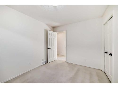 866 Auburn Bay Boulevard Se, Calgary, AB - Indoor Photo Showing Other Room