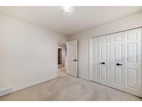 866 Auburn Bay Boulevard Se, Calgary, AB - Indoor Photo Showing Other Room