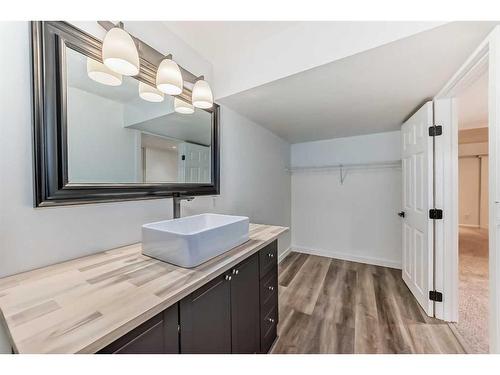 866 Auburn Bay Boulevard Se, Calgary, AB - Indoor Photo Showing Other Room