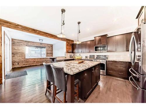 866 Auburn Bay Boulevard Se, Calgary, AB - Indoor Photo Showing Kitchen