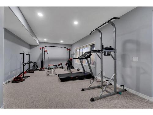 138 Hamptons Heights Nw, Calgary, AB - Indoor Photo Showing Gym Room