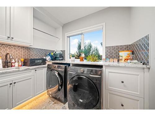 263010 Butte Hills Way, Rural Rocky View County, AB - Indoor Photo Showing Laundry Room