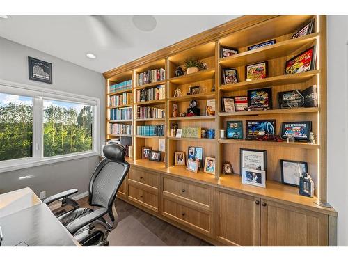 263010 Butte Hills Way, Rural Rocky View County, AB - Indoor Photo Showing Office