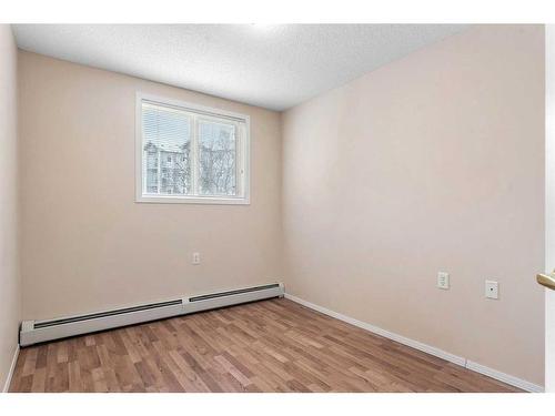 114-5000 Somervale Court Sw, Calgary, AB - Indoor Photo Showing Other Room