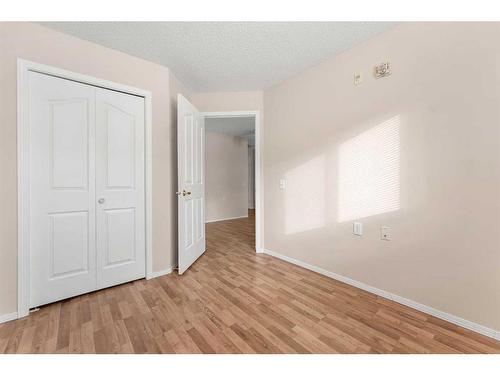 114-5000 Somervale Court Sw, Calgary, AB - Indoor Photo Showing Other Room