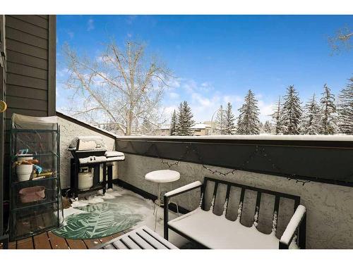 703-2520 Palliser Drive Sw, Calgary, AB - Outdoor