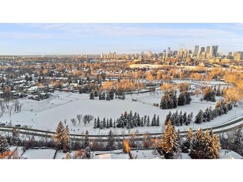 302-4704 Stanley Road Sw, Calgary, AB - Outdoor