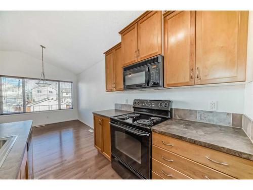 442 Sagewood Drive Sw, Airdrie, AB - Indoor Photo Showing Kitchen