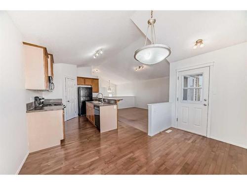 442 Sagewood Drive Sw, Airdrie, AB - Indoor Photo Showing Kitchen