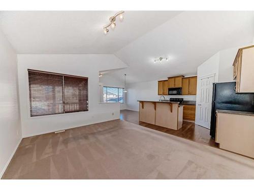 442 Sagewood Drive Sw, Airdrie, AB - Indoor Photo Showing Kitchen