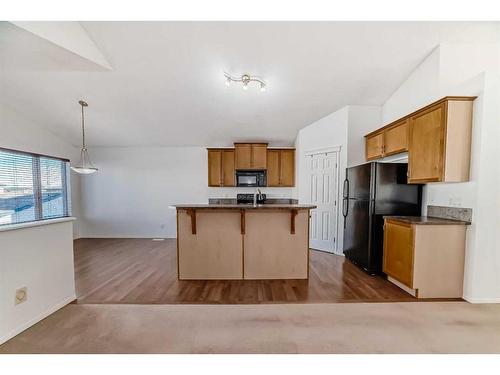 442 Sagewood Drive Sw, Airdrie, AB - Indoor Photo Showing Kitchen