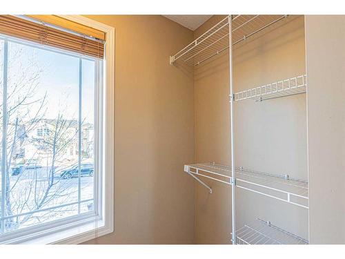 47 Everoak Gardens Sw, Calgary, AB - Indoor With Storage