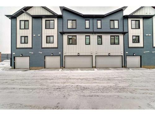 368 Seton Villas Se, Calgary, AB - Outdoor